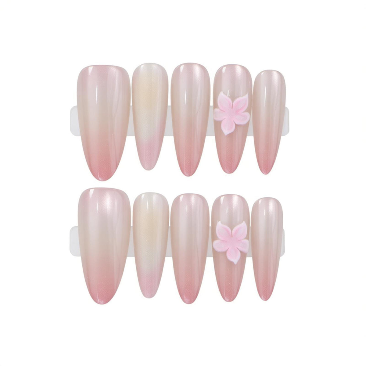 Elegantes Press-On-Nagel-Set mit floralen Akzenten Brehn