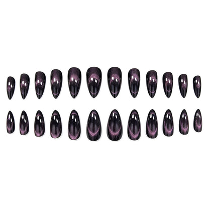 Stylische Stiletto-Nagelverlängerungen Brehn