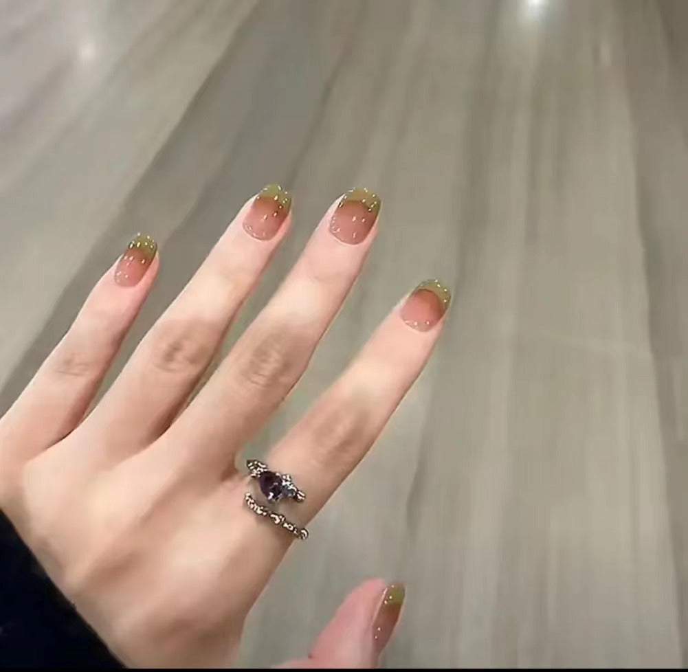 Kreatives Nail Art Design Brehn