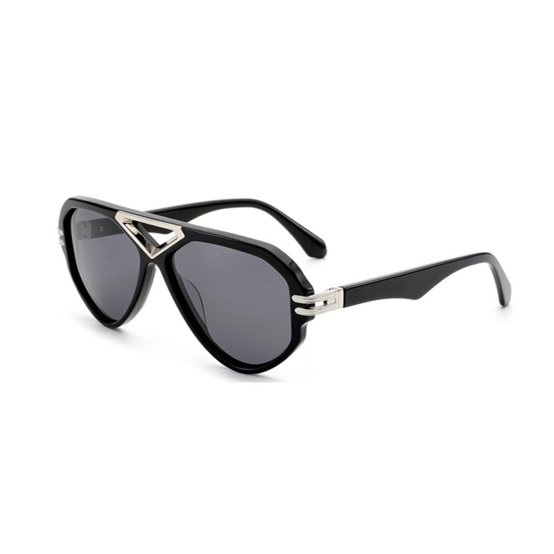 Damen elegante Sonnenbrille mit markantem Rahmen Brehn