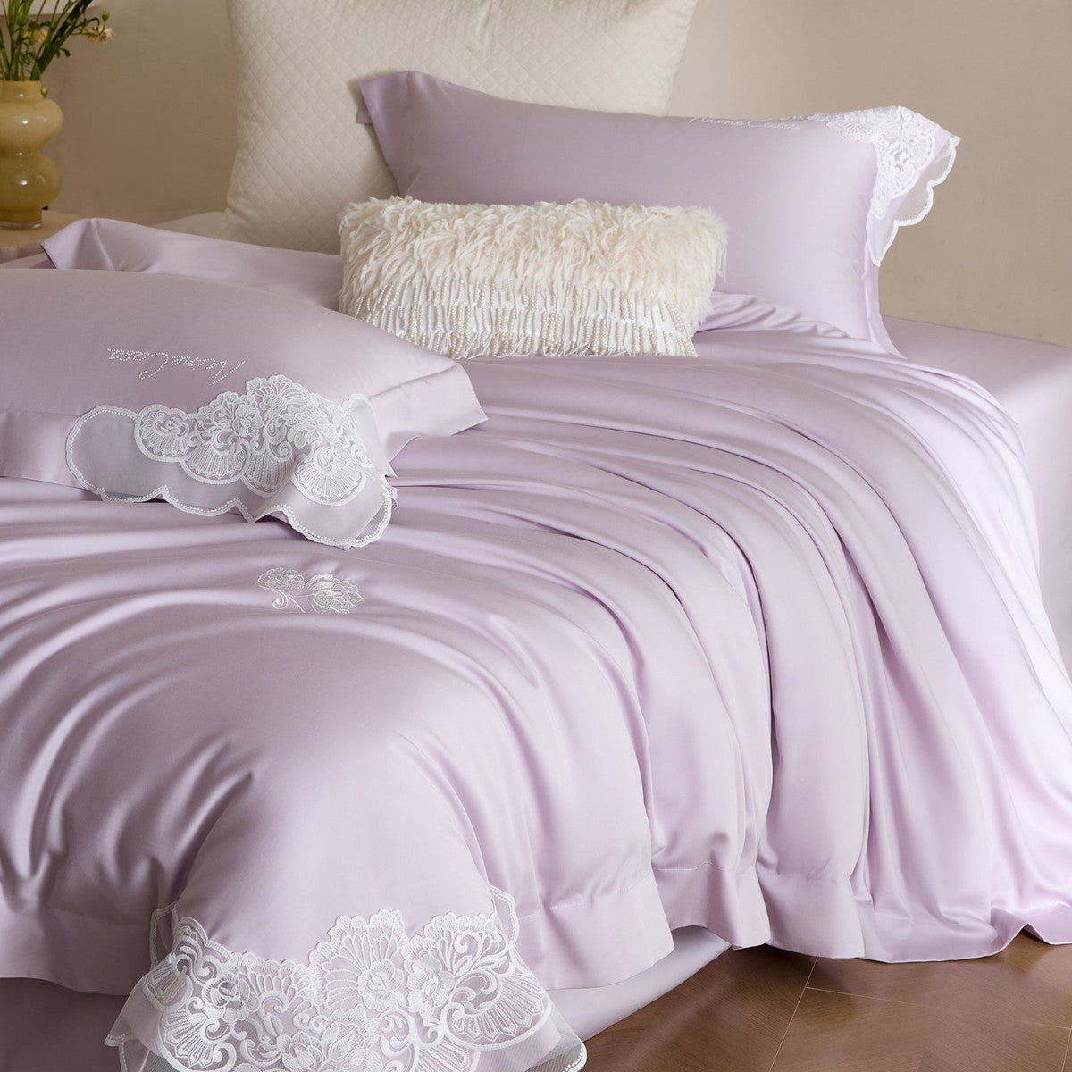 Luxuriöses Satin-Feeling besticktes Bettbezug-Set mit Kissenbezügen