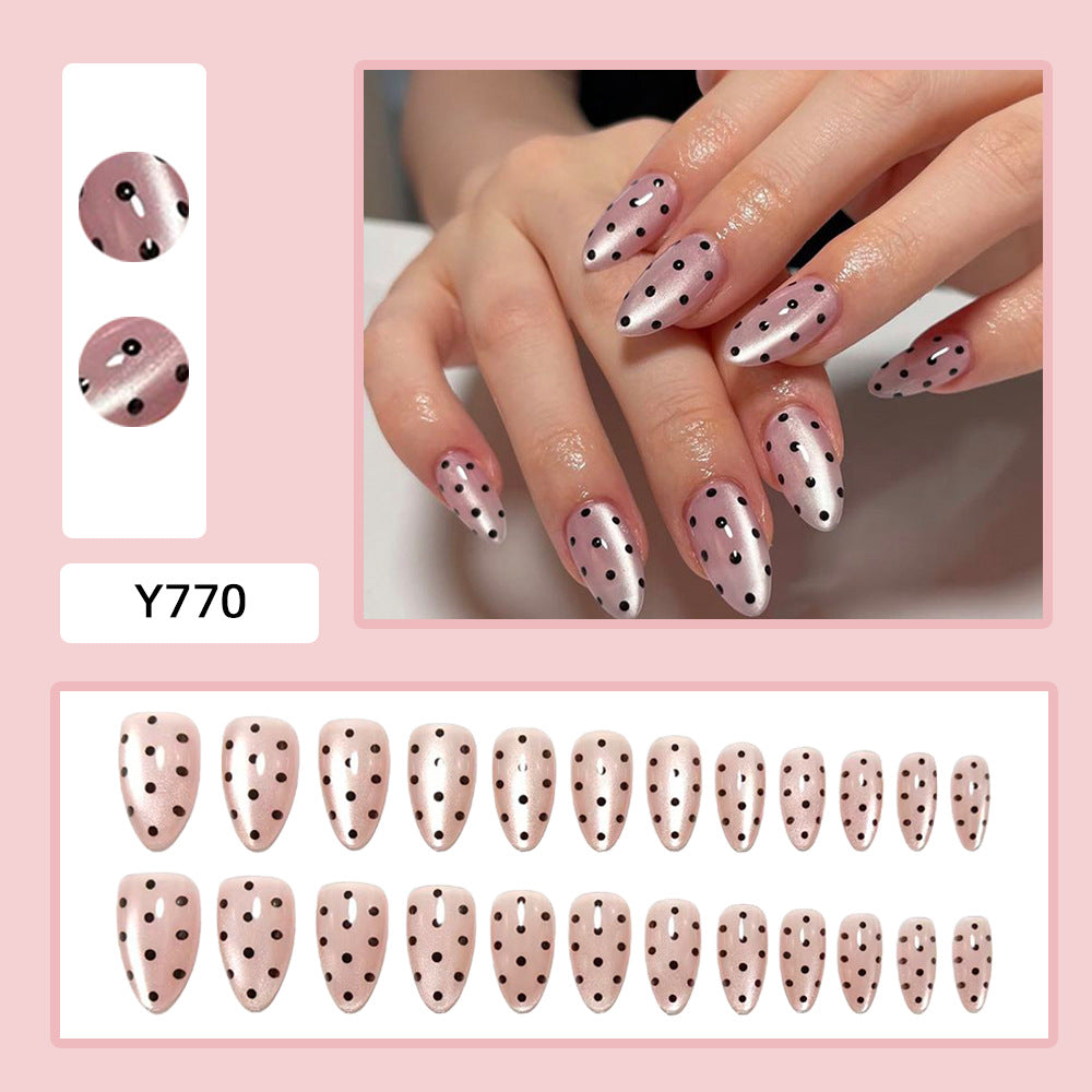Kunstnägel Im Eleganten Polka-Dot-Design Brehn
