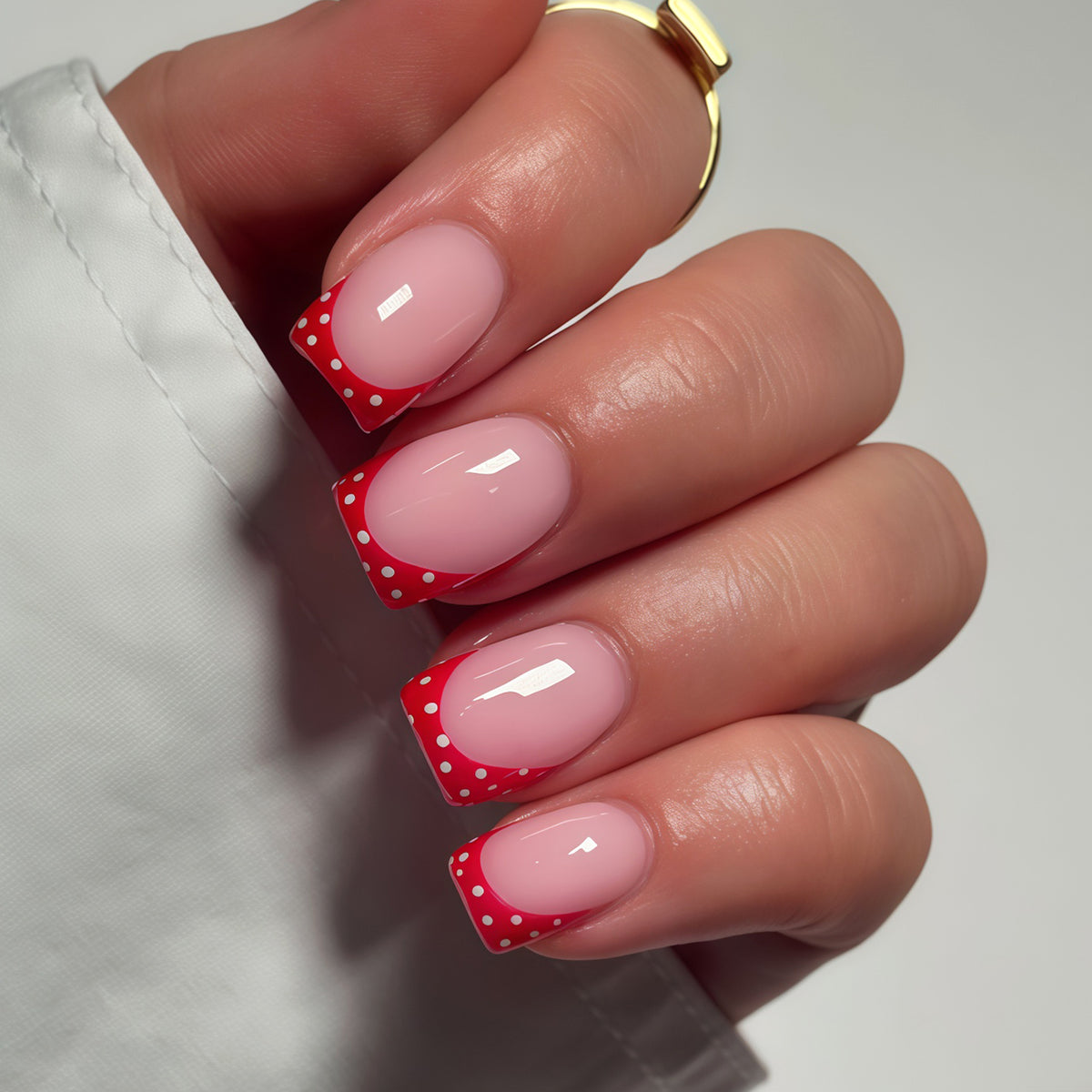Dekoratives Französisches Spitzen-Nagelkunstdesign Brehn