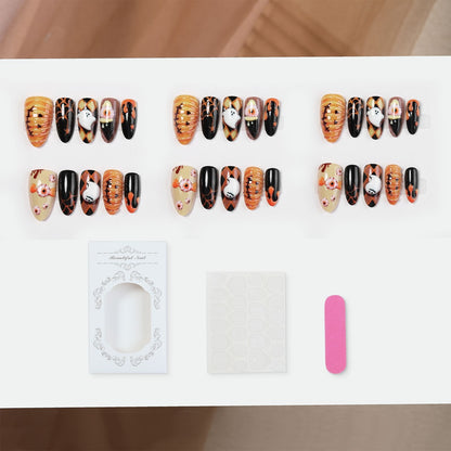 Kreatives Kunstnagelset mit einzigartigen Halloween-Motiven Brehn