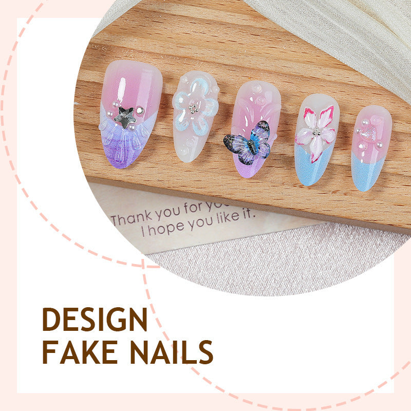 Kreatives Kunstnagelset mit floralen und Schmetterlingsmotiven Brehn