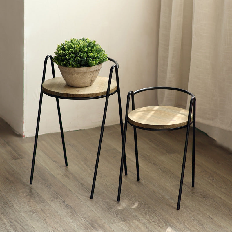 Moderner Hocker mit Holzsitz und Metallgestell Brehn