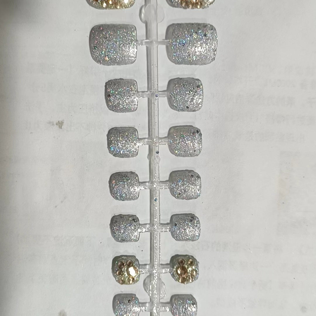 Glamouröse mit Strass verzierte Press-On Nagelset Brehn