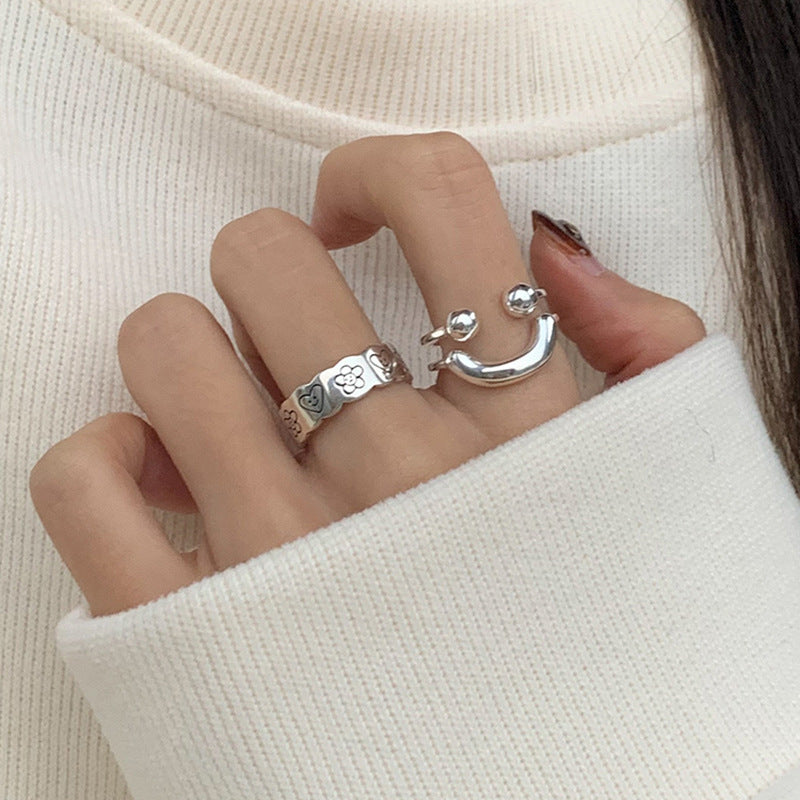 Verstellbarer Silberner Blumenmuster Ring Brehn