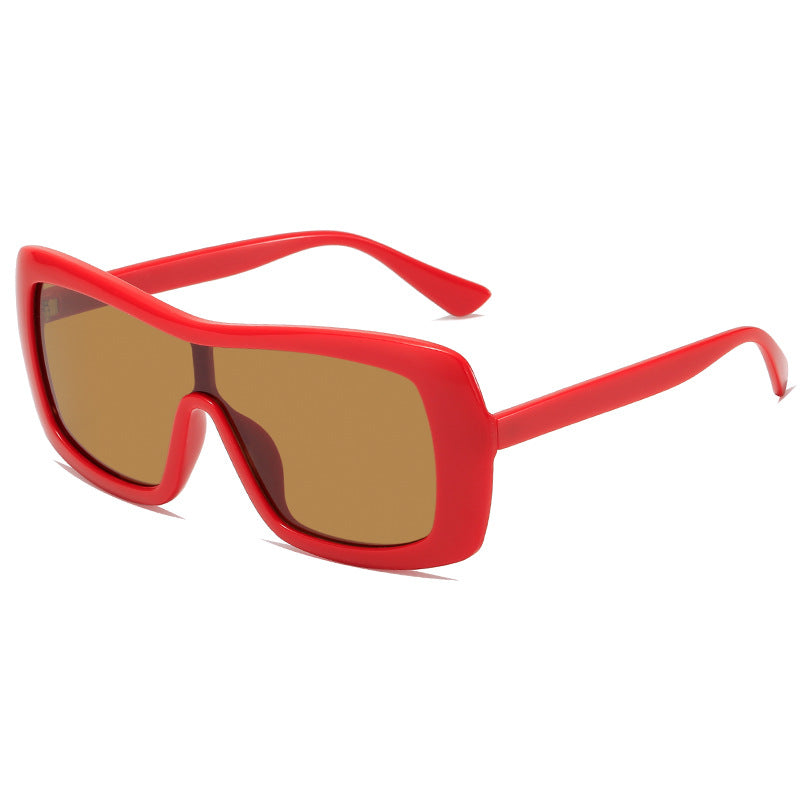 Damen stilvolle Oversize-Sonnenbrille im futuristischen Design Brehn