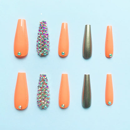 Glamouröse mit Rhinestones verstärkte Acryl-Nagelverlängerungen