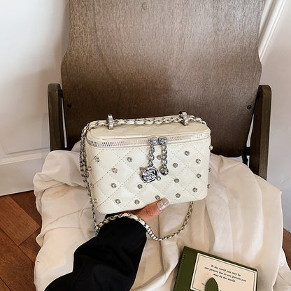 Elegante gesteppte Abendhandtasche
