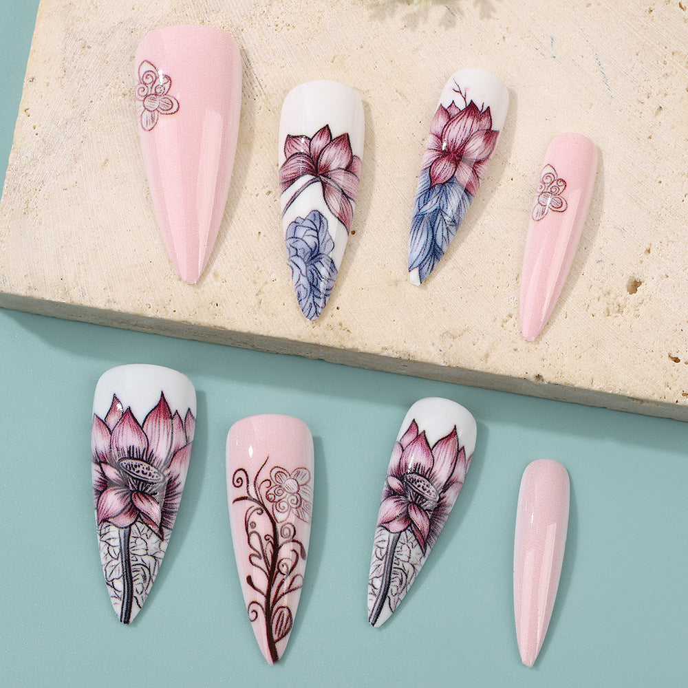Kunstnägel im floralen Design Brehn