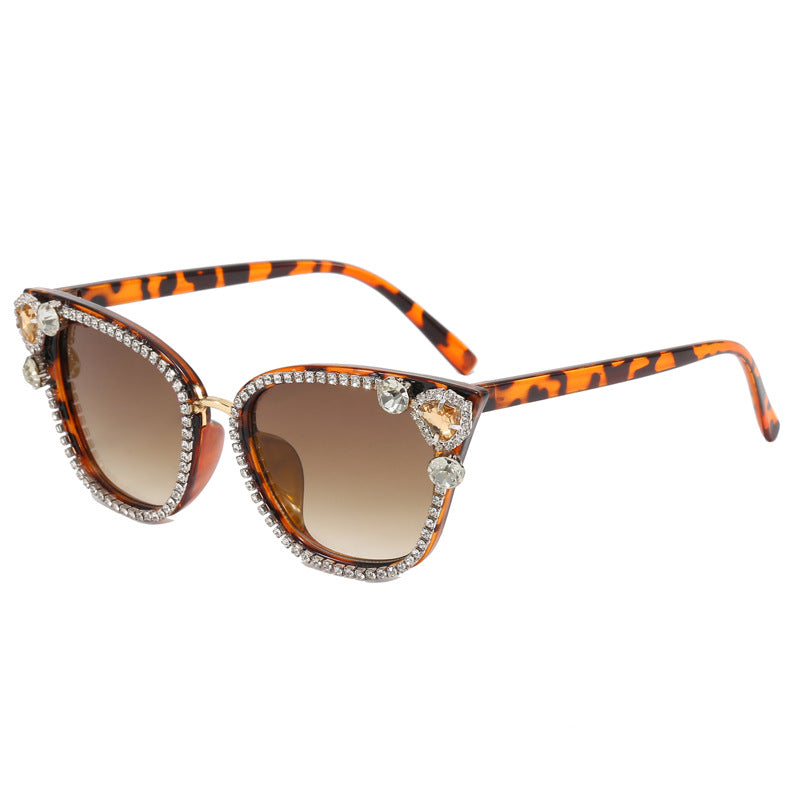 Damen Katzenaugen Sonnenbrille mit funkelnden Kristallverzierungen Brehn