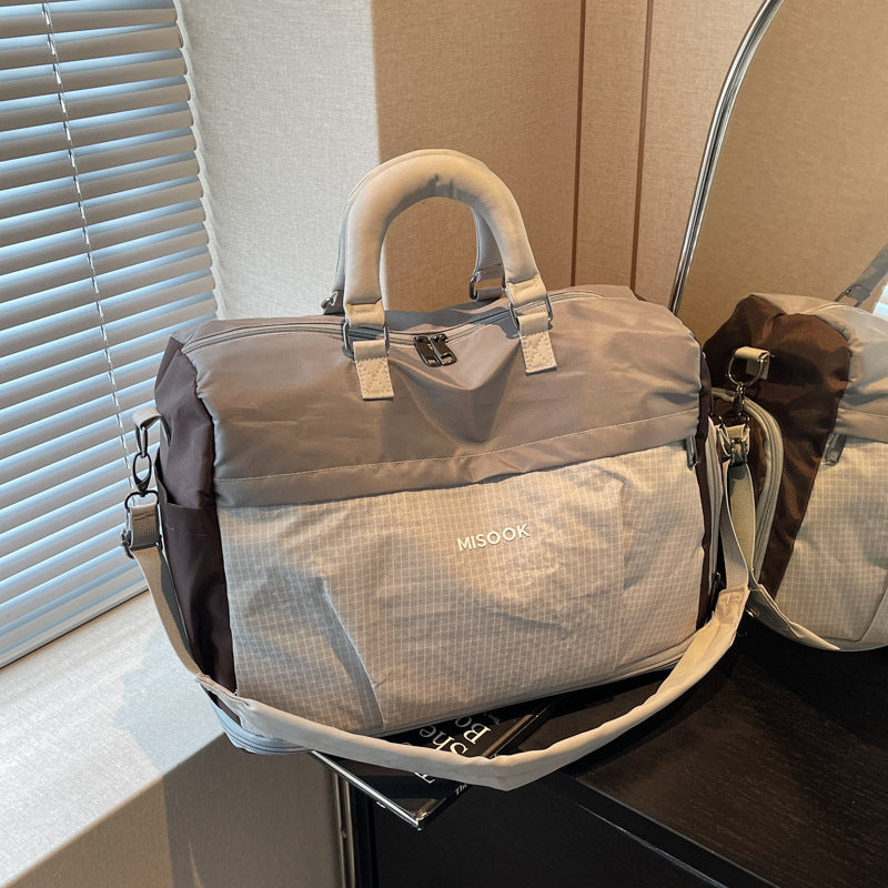 Damen stilvolle Sport- und Reisetasche Brehn