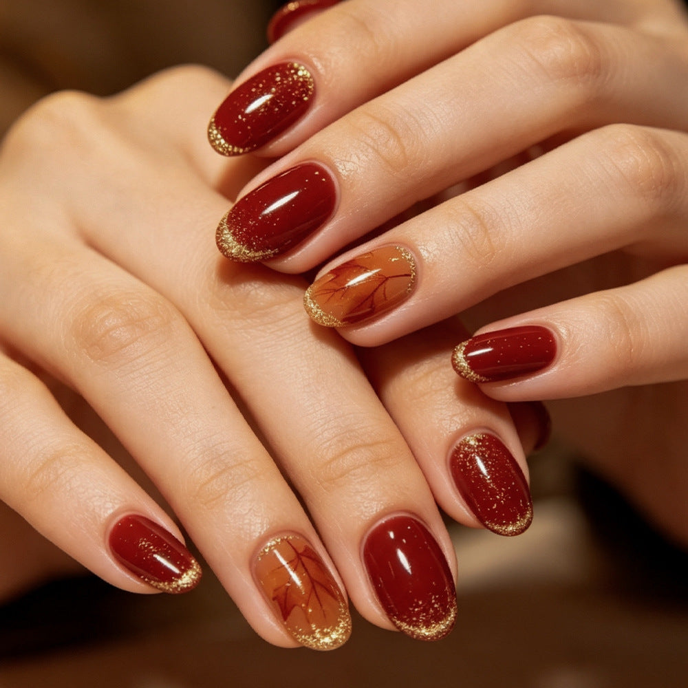 Elegante herbstliche Gel-Nagelkunst Brehn