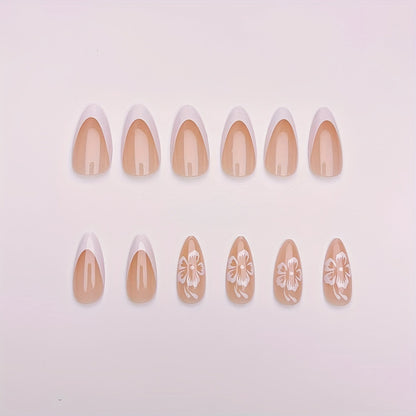 Stylische florale Akzent-Nagelkunst Brehn