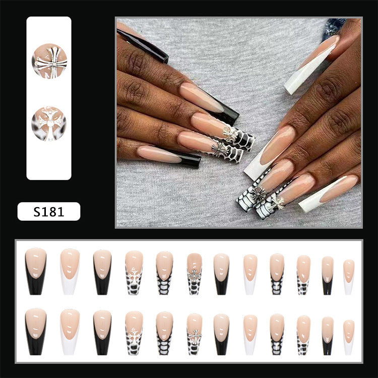 Kunstnagelset mit eleganten 3D-Verzierungen und kreativen Motiven Brehn
