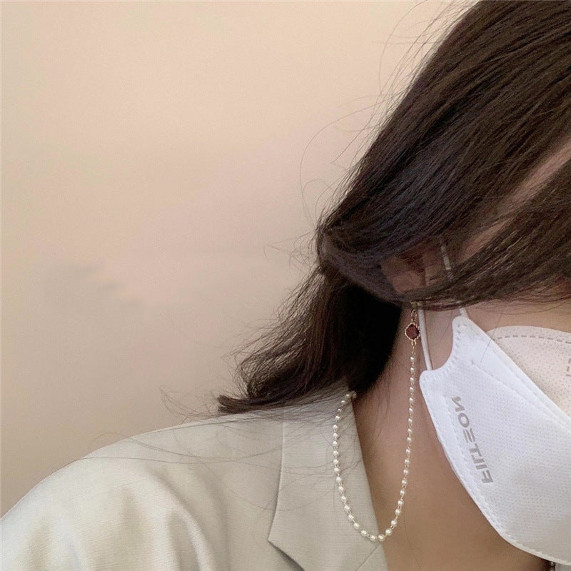 Elegante Perlenkette mit Goldenen Akzenten Brehn