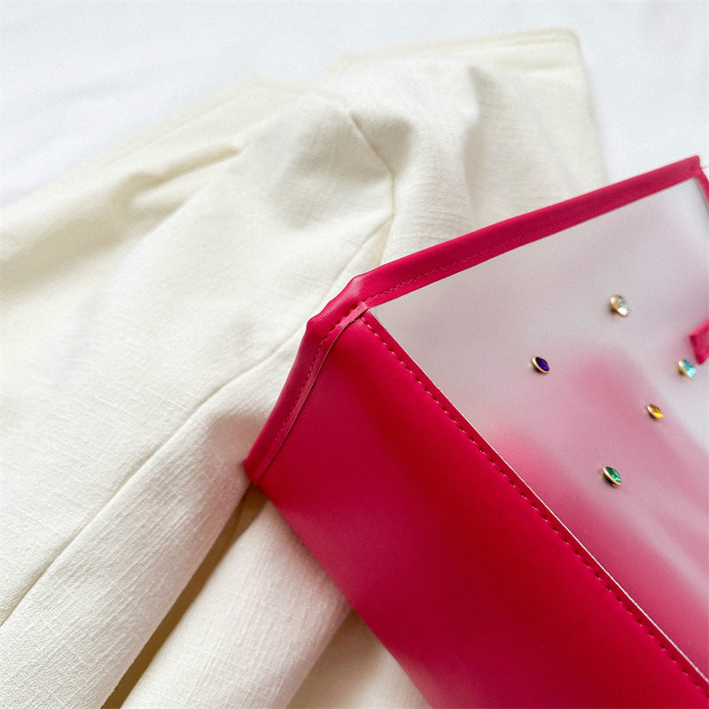 Transparente Mode Tasche mit dekorativen Edelsteinen