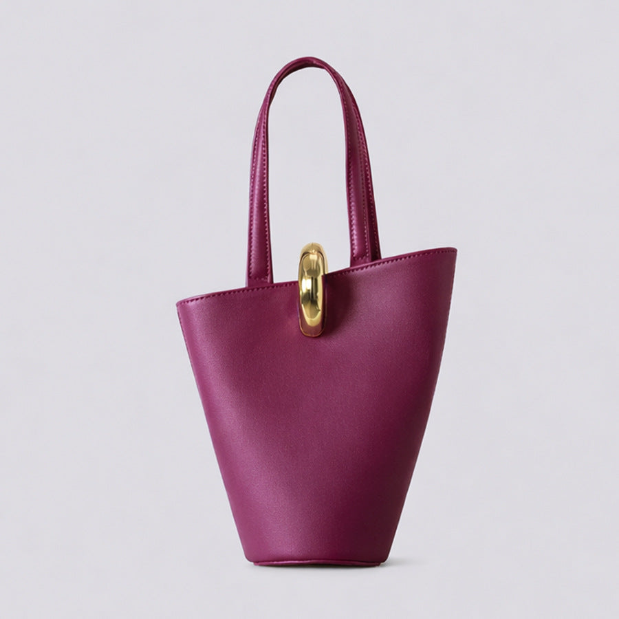 Schlanke moderne Handtasche