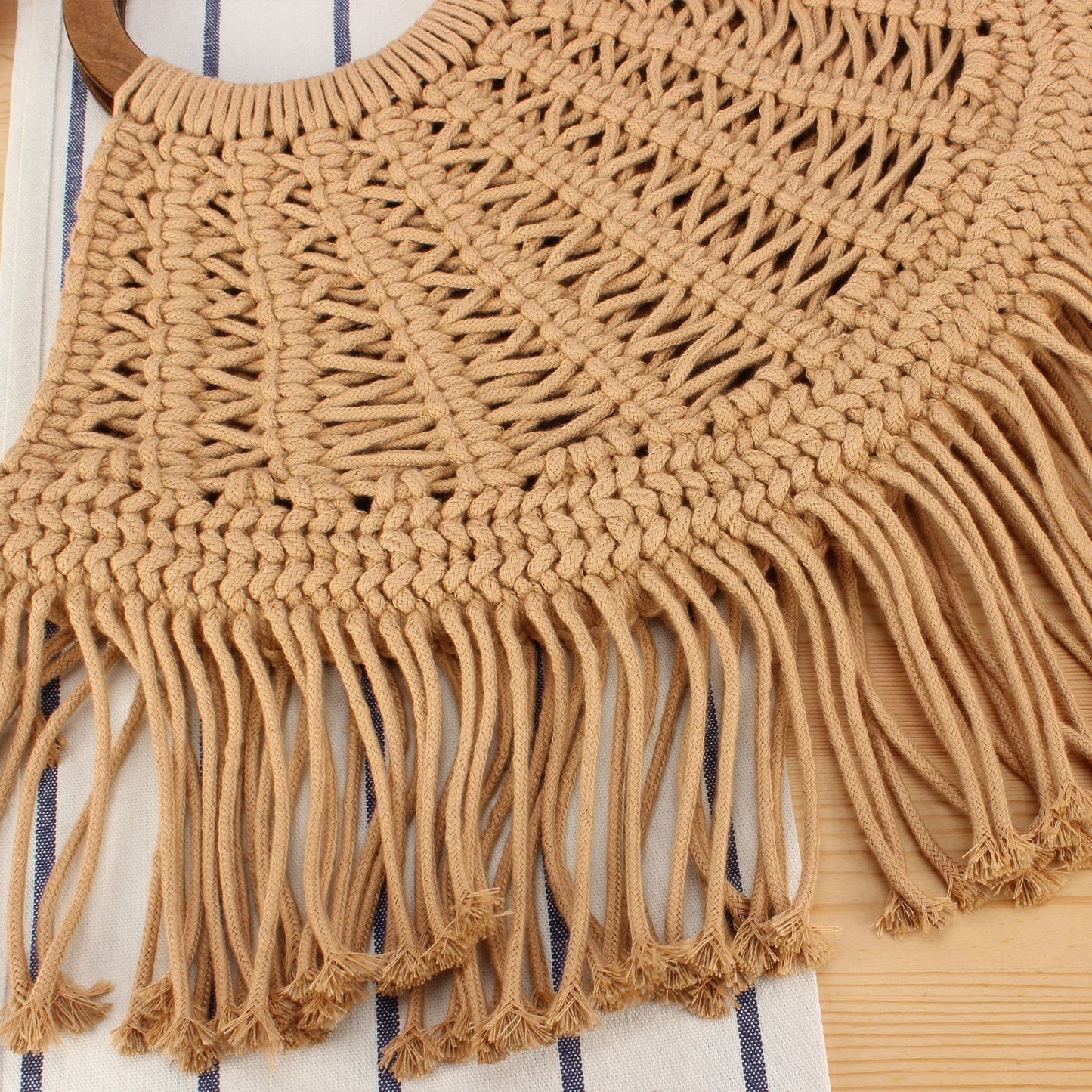 Handtasche mit Fransigem Makramee-Design Brehn