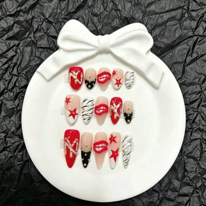 Künstlerisches Press-On Nagelset mit einzigartigen Designs