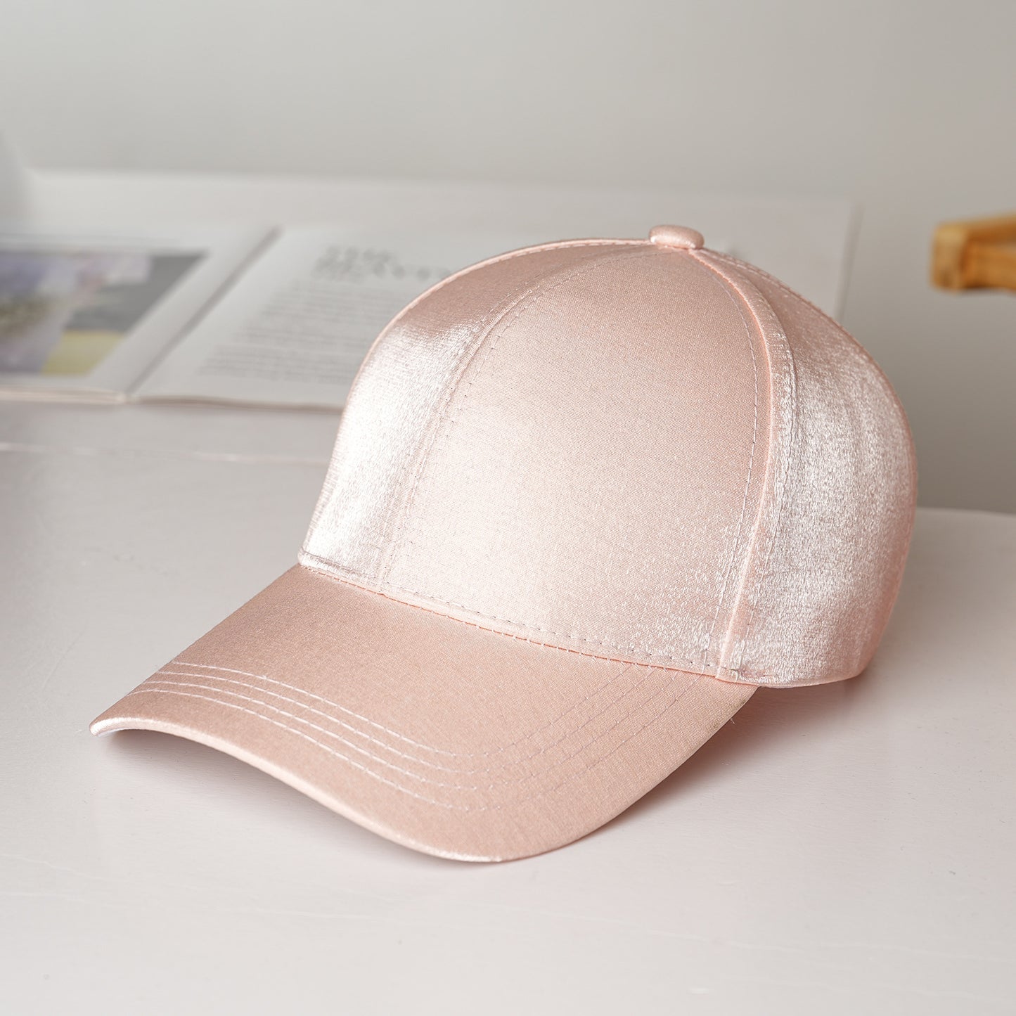 Damen Sportliche Satin-Basecap Brehn