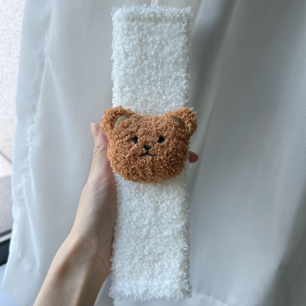 Plüsch-Sicherheitsgurt-Schulterpolster mit gesticktem Teddy-Gesicht