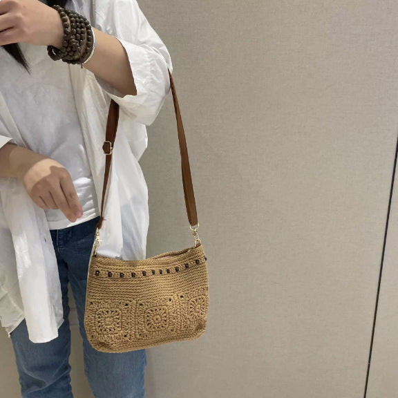 Handgefertigte Schultertasche mit Einzigartigem Häkelmuster Brehn