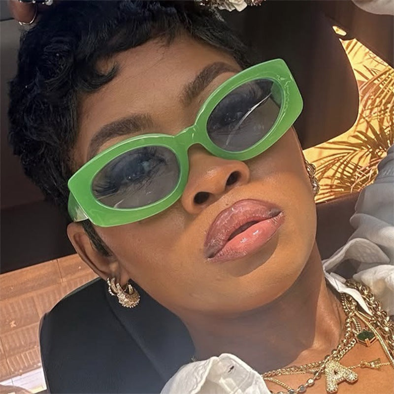 Damen modische Sonnenbrille mit einzigartigem, geschwungenem Rahmen Brehn