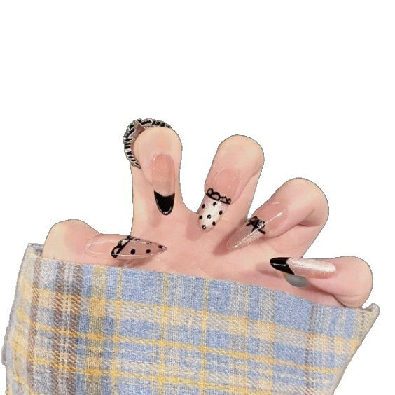 Künstlerisches Press-On Nail Kit Brehn