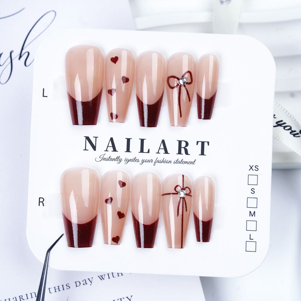Dekorativer Fashion-Nagel-Set Brehn
