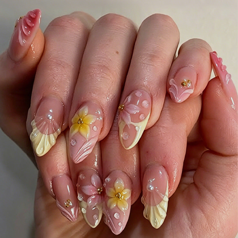 Kunstvoll Verzierte Nagelspitzen Brehn