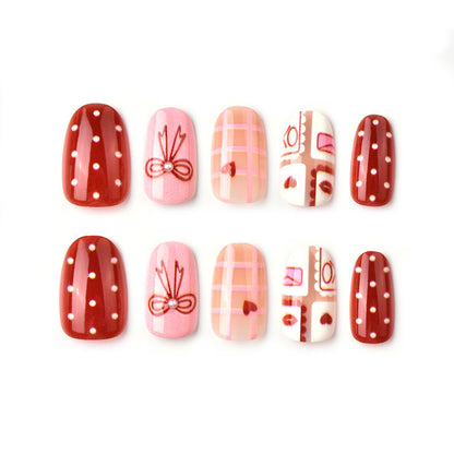 Festive gemusterte Press-On Nagelkunst Brehn