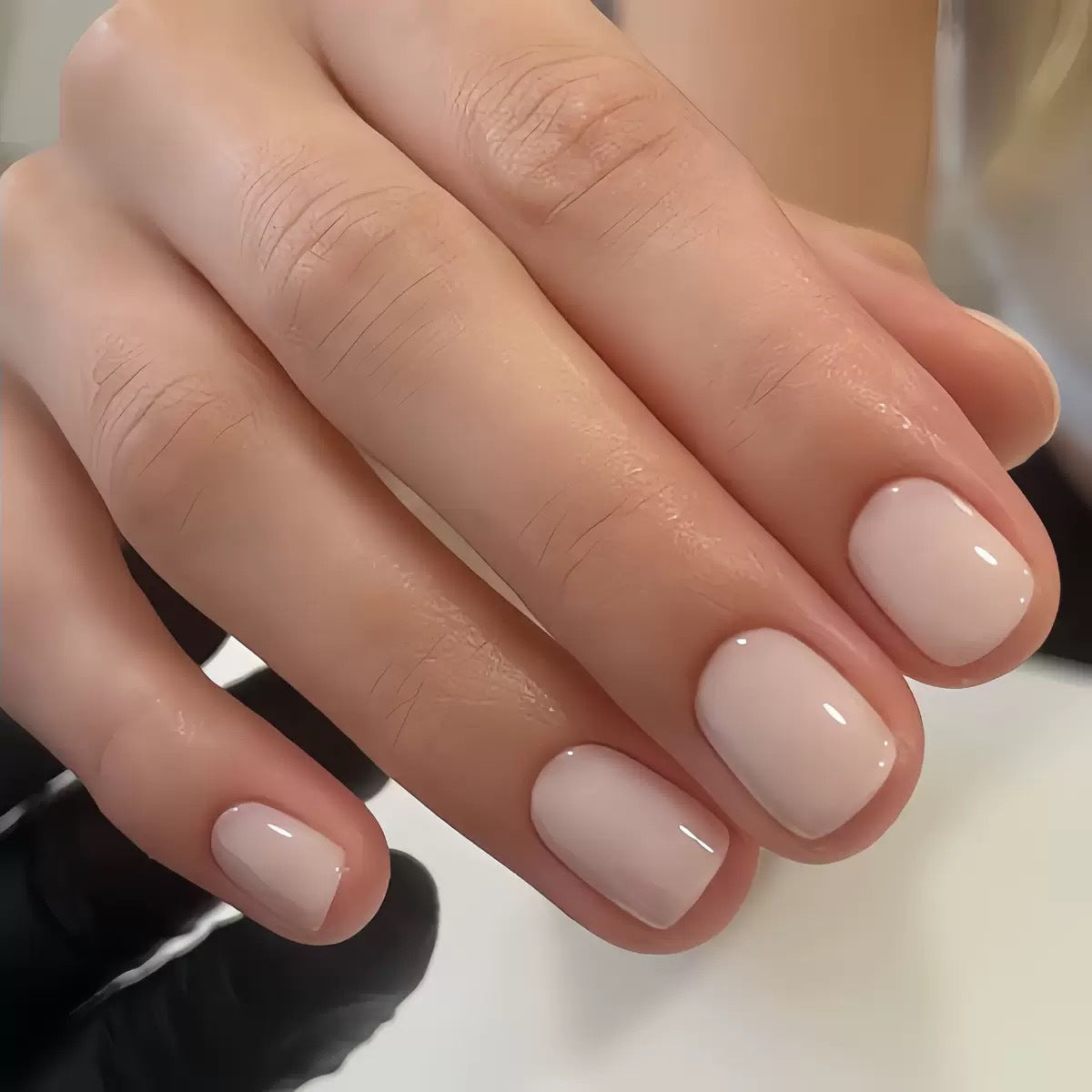 Premium Kunstnagelset mit natürlichem Hochglanz-Finish Brehn