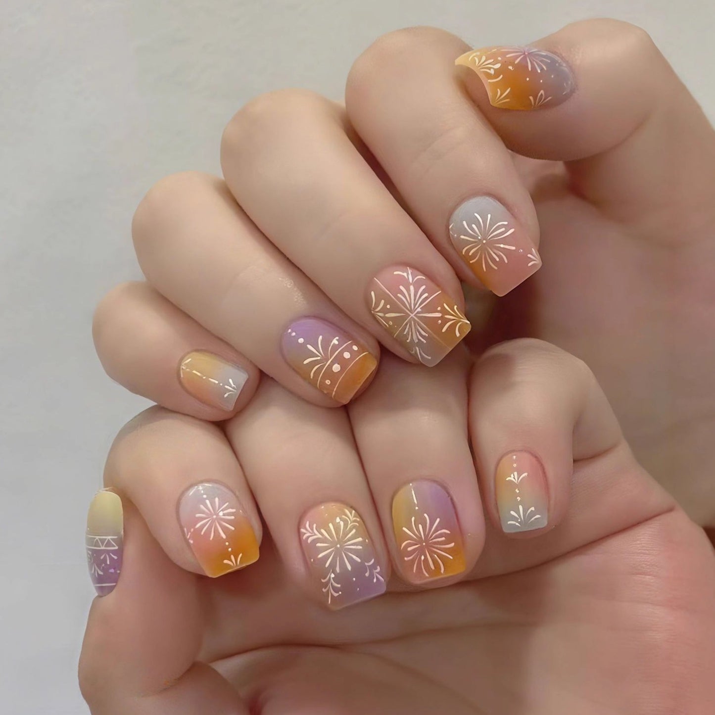 Elegante Nagelpflege Brehn