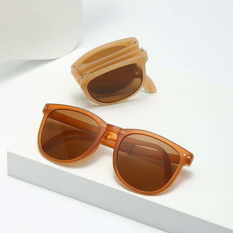 Damen trendige Sonnenbrille mit facettenreichem Rahmen Brehn