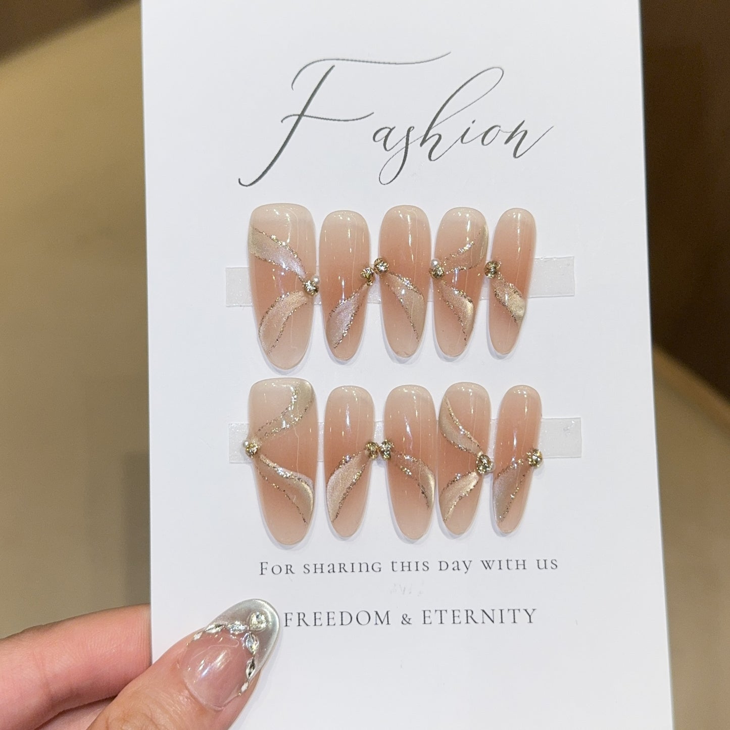Kunstnägel mit Eleganten Strassakzenten Brehn