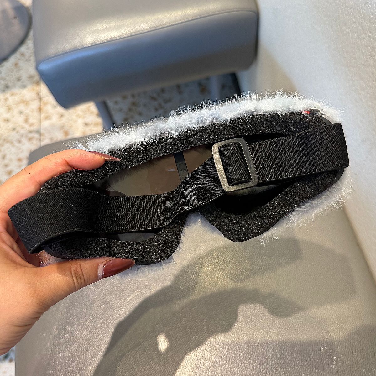 Damen Sportliche Skibrille mit luxuriösem Plüschrand Brehn