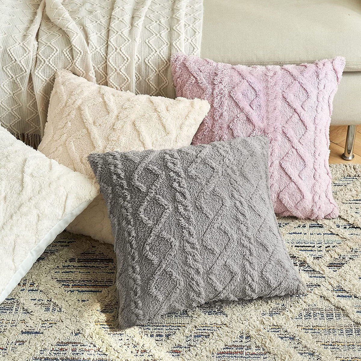 Plüschstrukturierter Sherpa quadratischer Wurfpillowbezug mit geometrischem Tufting