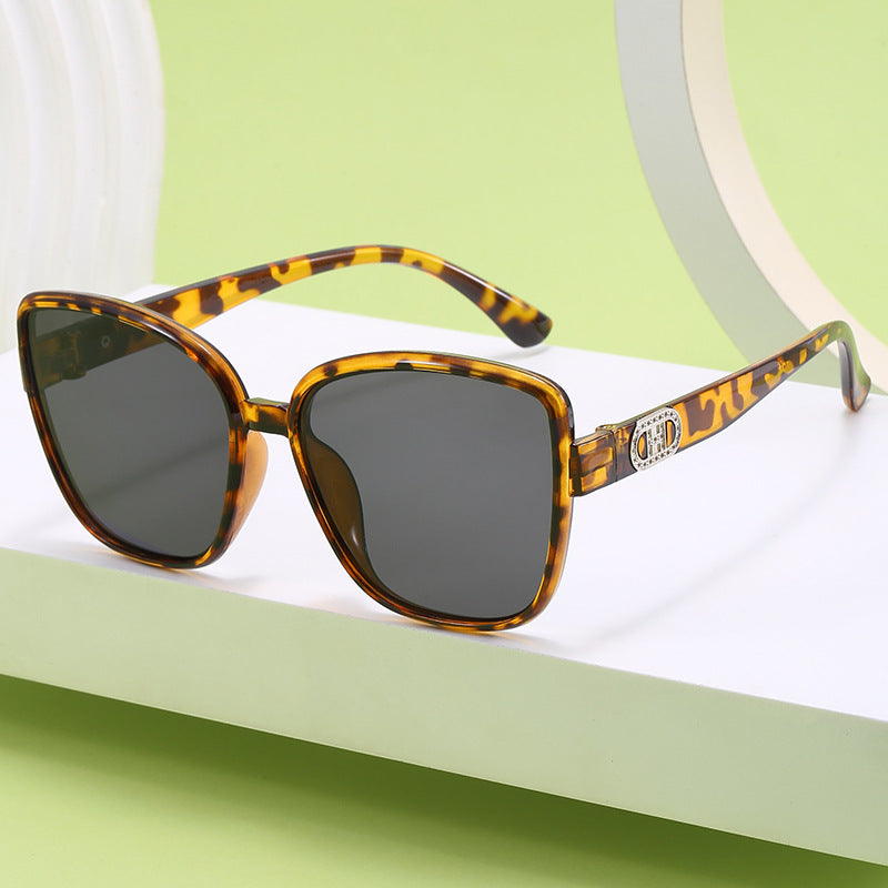 Damen elegante Oversized-Sonnenbrille im modernen Design Brehn