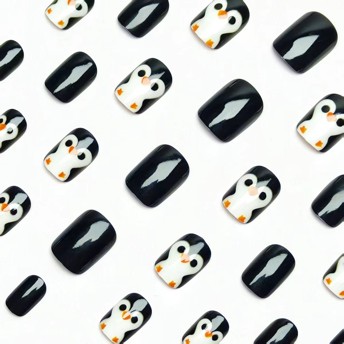 Kunstnägel Im Winterlichen Pinguin-Design Brehn