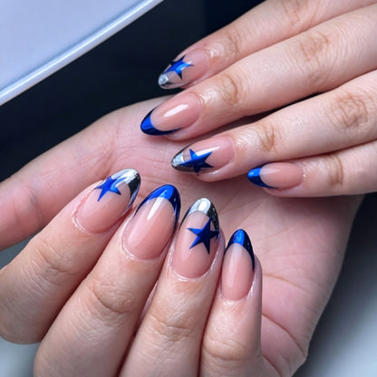 Kunstnagelset mit modischen Sternen- und Glitzereffekten Brehn
