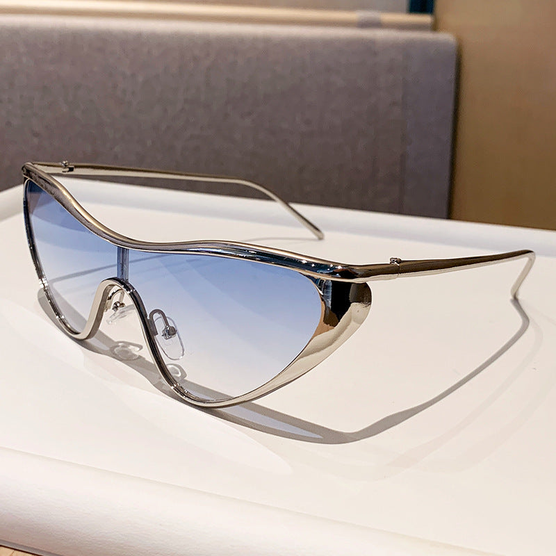 Damen futuristische Oversized-Sonnenbrille mit markantem Design Brehn