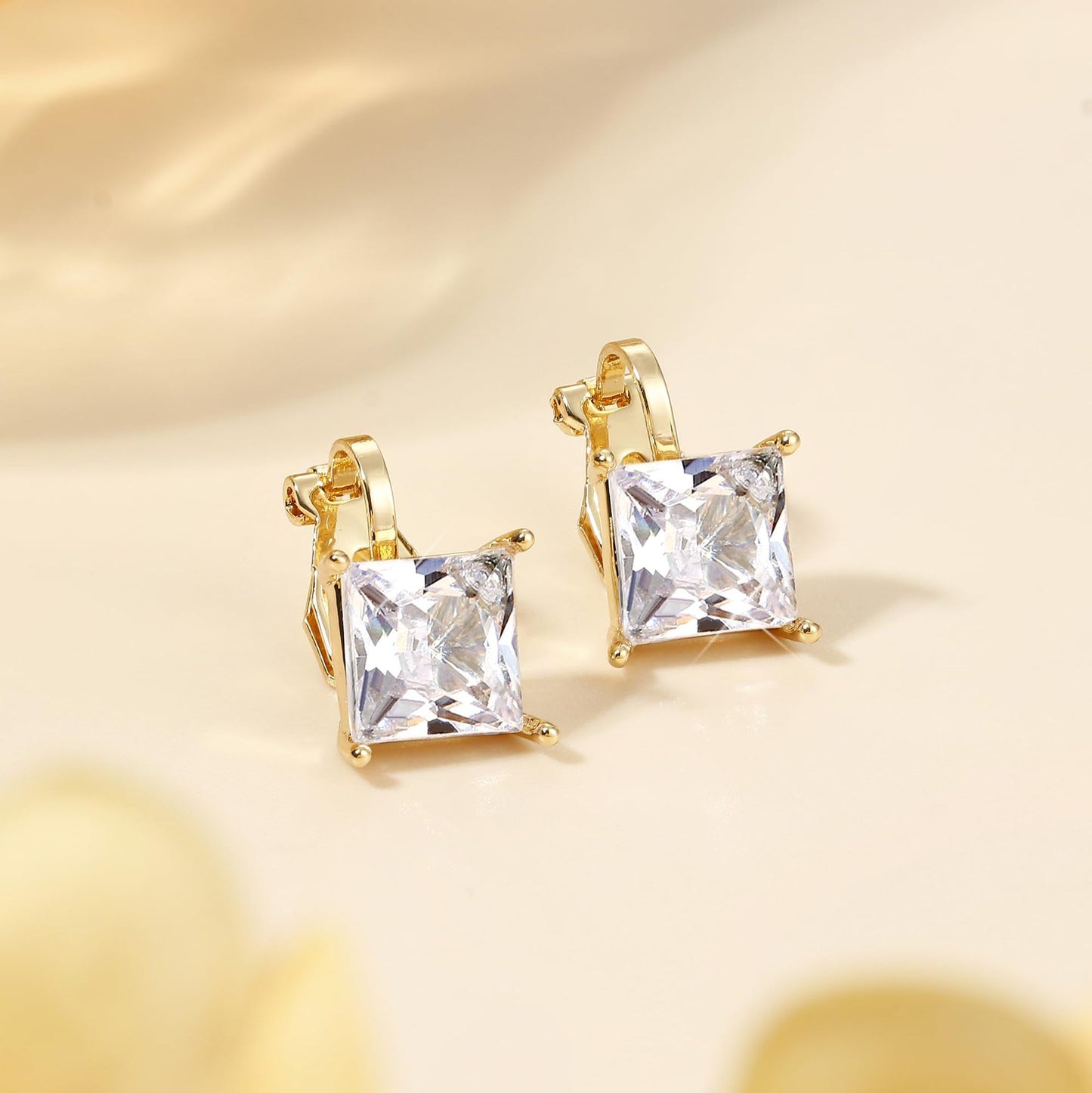 Luxuriöses Multi-Stone Ohr-Cuff-Set Brehn
