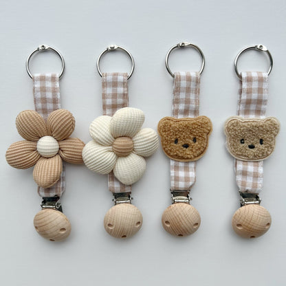 Baumwolle Gingham Strap Schnullerclip mit gepolstertem Blumenschlafsack und Holz-Sicherheitsklammer