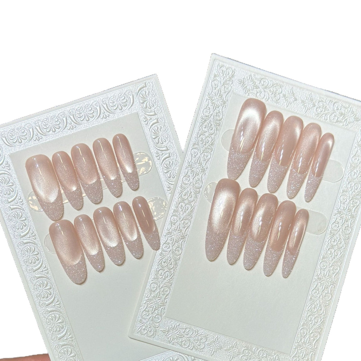 Glänzendes Press-On Nails Set Brehn
