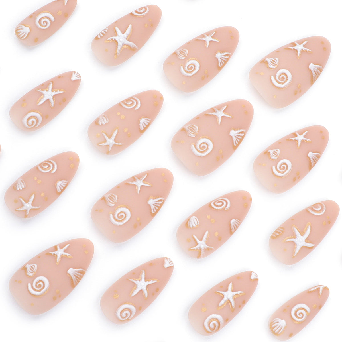 Kunstvolle Nagelgestaltung mit maritimen Motiven Brehn