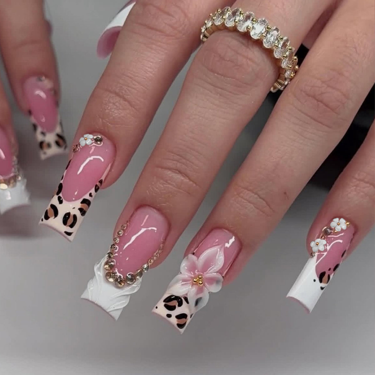 Dekorative florale Acryl-Nagelverlängerungen Brehn 1789713530