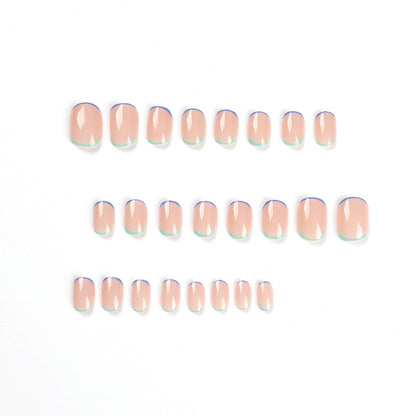 Kunstvolle Nagelkunst mit kreativen French-Tips Brehn
